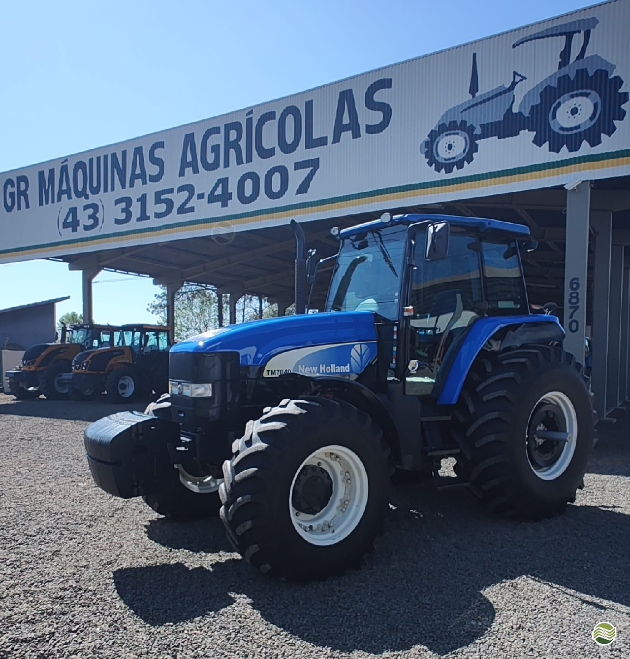 TRATOR NEW HOLLAND NEW TM 7040 Tração 4x4 GR Máquinas Agrícolas ARAPONGAS PARANÁ PR